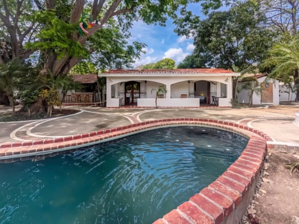 MultiUnit Investment-Pool- Casa Blanca