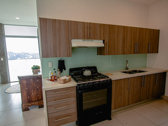 Casa-Cielo-Mar-Brisas del Pacifico-Horizonte-Nica- San-Juan-del-Sur-Kitchen