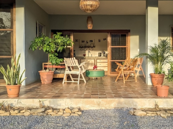 Duplex-Near-Town-Patio-Angle-Horizonte-Nica