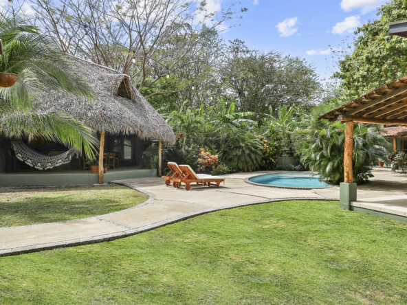 Hidden_Palms_Exterior_Pool_Area_1_CC