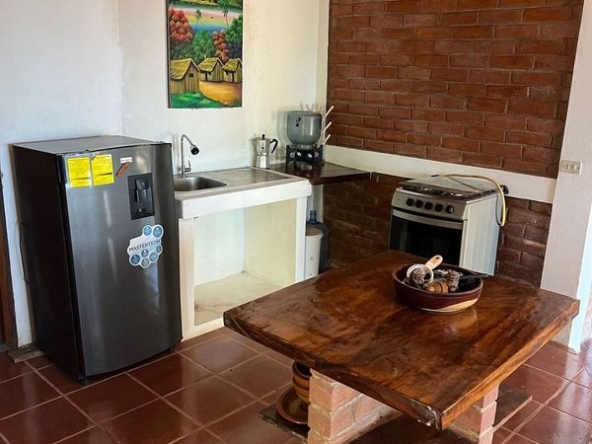 Rustic-House-Horizonte-Nica-11