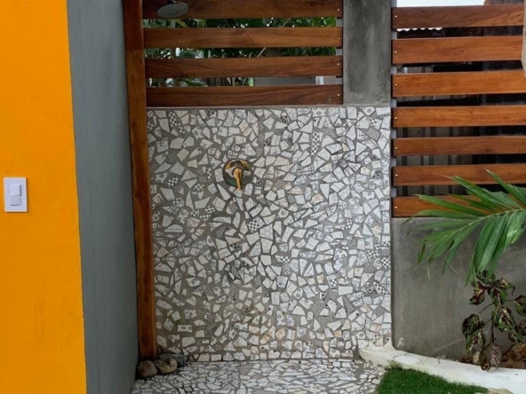 Casa Luna-outdoor shower-Horizonte-Nica