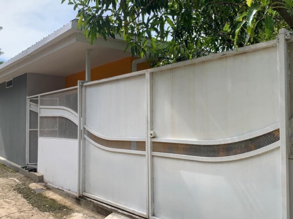 Casa Luna-porton-Horizonte-Nica