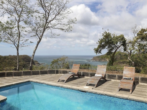 Casa_El_Arbol_de_Limon_Exterior_Back_Patio_Oceanview_Angle_5_CC