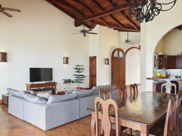 Casa_El_Arbol_de_Limon_Main_Living_Area_Angle_1_CC