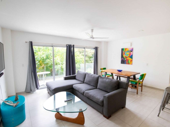 Condo Plaza San Juan Sala