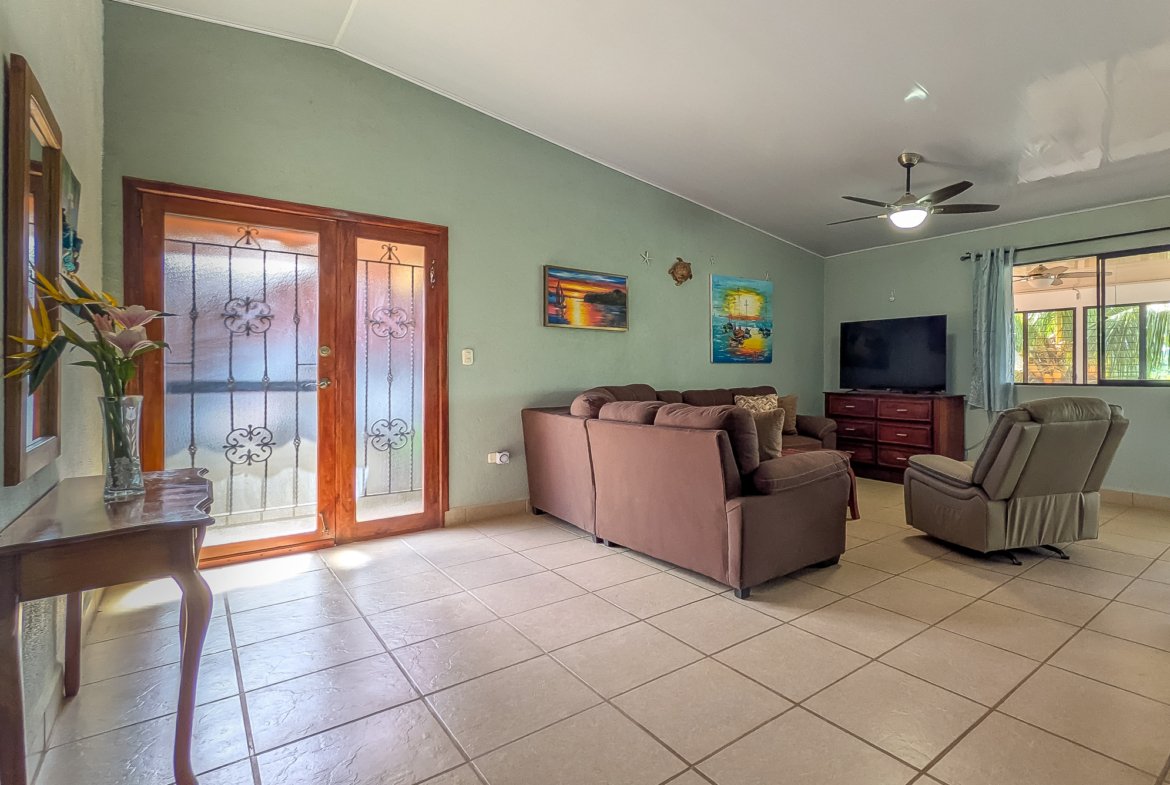 San Juan del Sur duplex for sale with pool