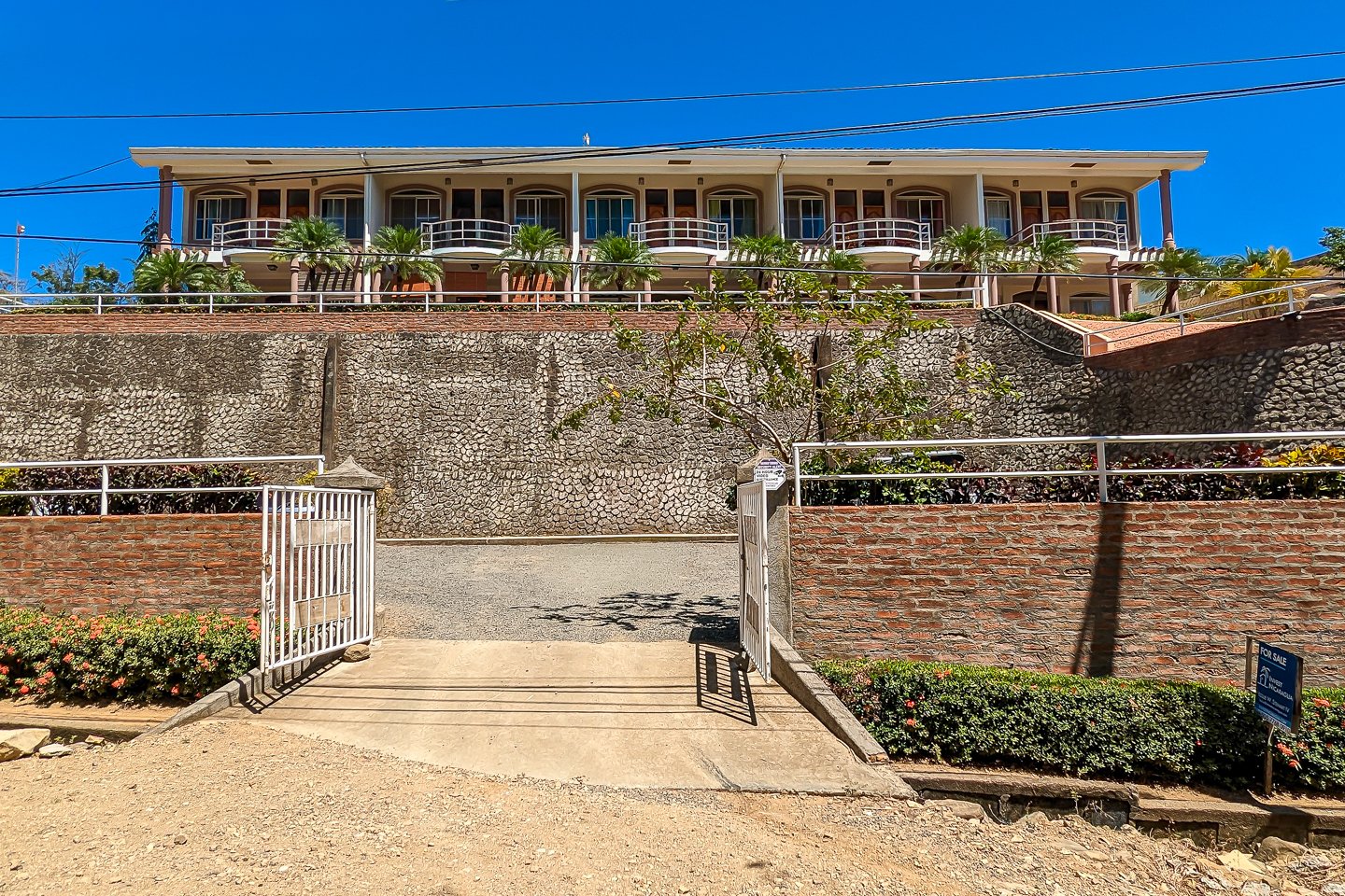 san-juan-del-sur-end-unit-condo-exterior
