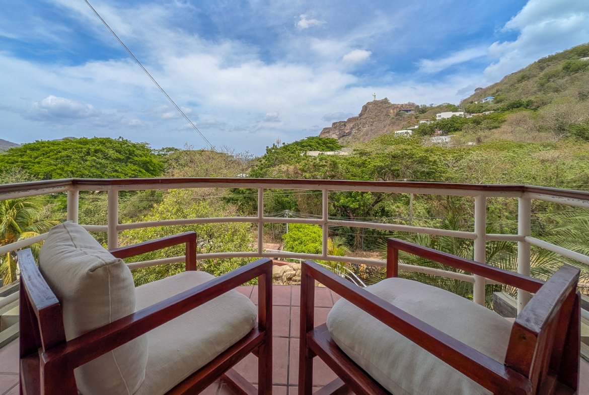 san-juan-del-sur-end-unit-condo-balcony-view