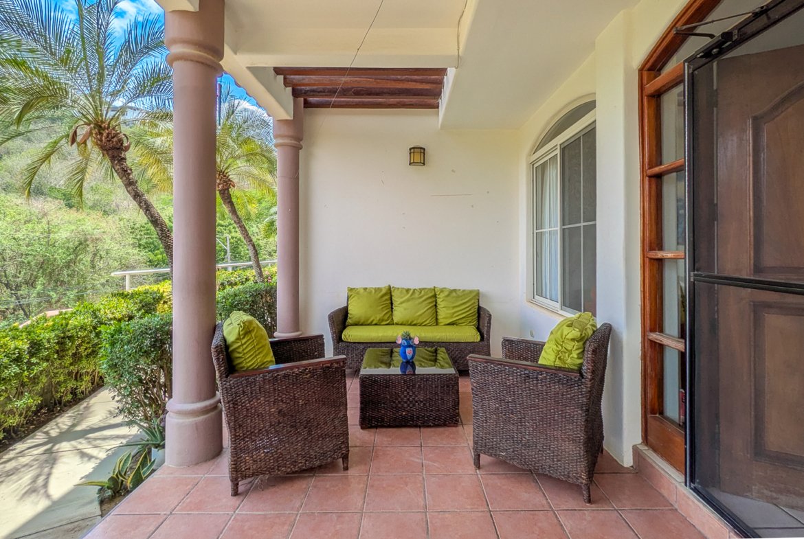 san-juan-del-sur-end-unit-condo-outdoor-living