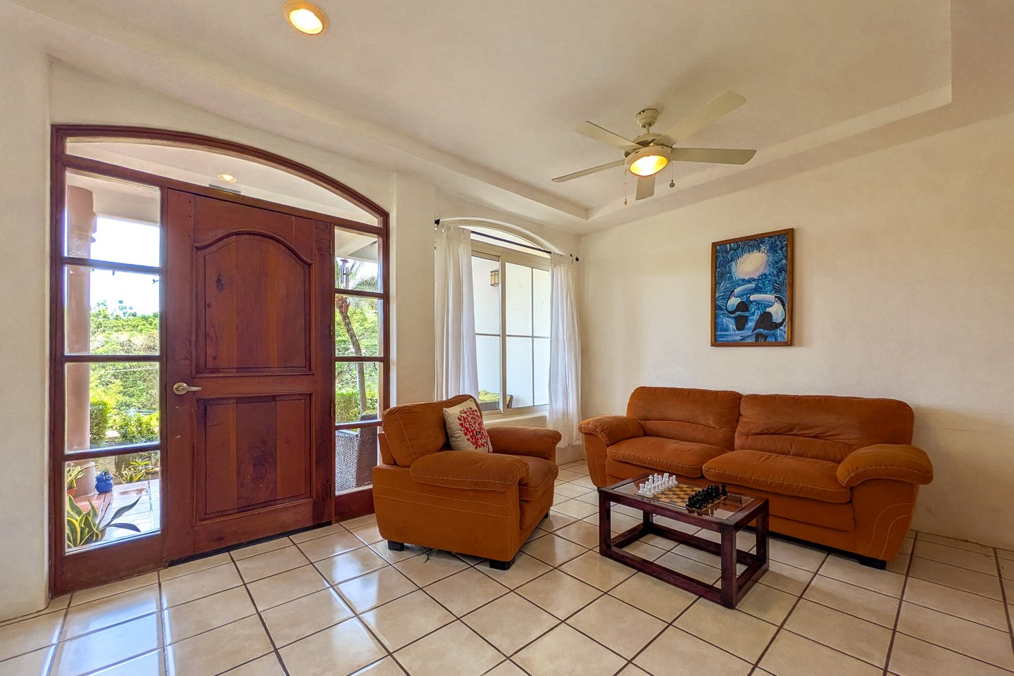 san-juan-del-sur-end-unit-condo-living-room