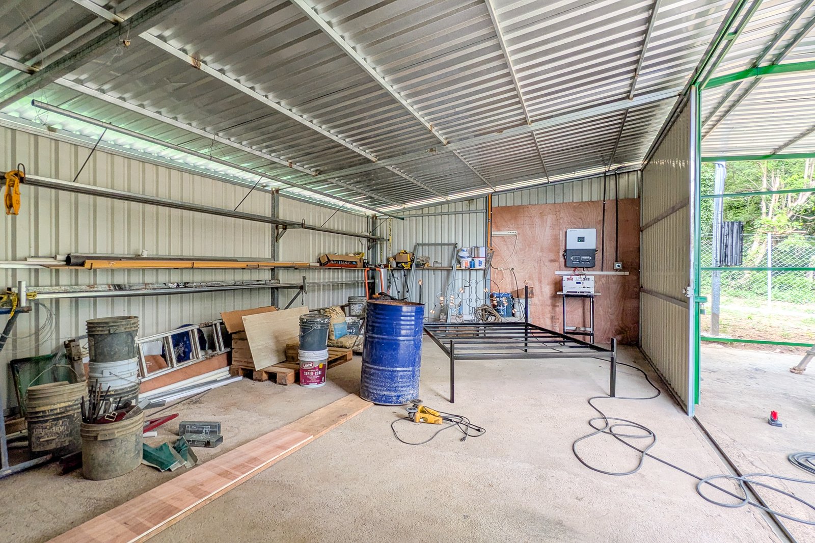 Separate workshop